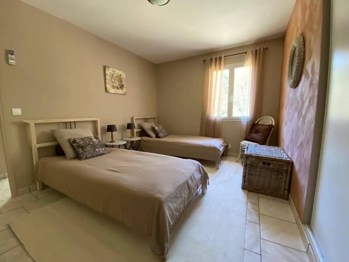 مبيت وإفطار Entrecasteaux L'Eveil En Provence المظهر الخارجي الصورة