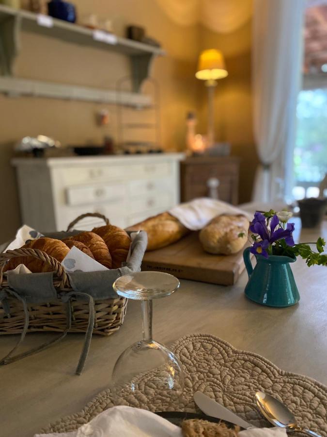مبيت وإفطار Entrecasteaux L'Eveil En Provence المظهر الخارجي الصورة